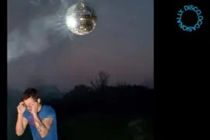 Harry Styles  - Kiss All The Time. Disco, Occasionally